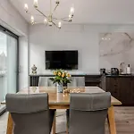 Deo Plaza Riverside Deluxe By Renters شقة *