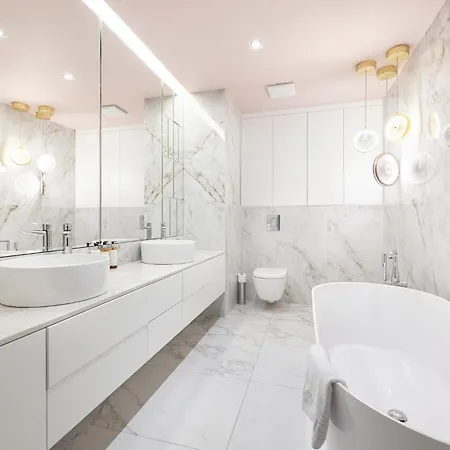 Rent Like - W Deo Plaza 格但斯克