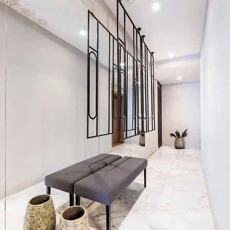 Rent Like - W Deo Plaza Danzig