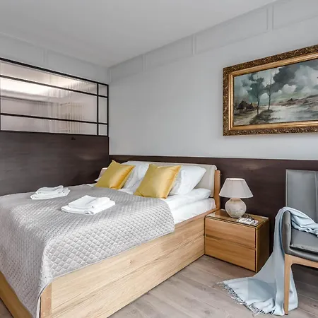 Rent Like - W Deo Plaza *